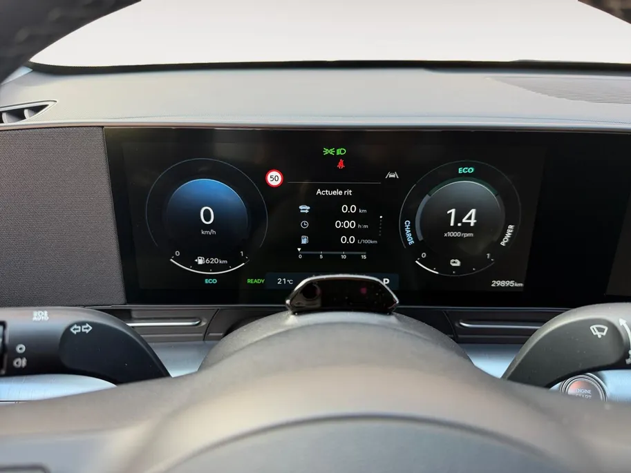 Hyundai Kona 1.6 GDI HEV Premium | 360 camera | Apple Carplay/ Android Auto | Stoelverwarming & ventilatie | Navigatie |