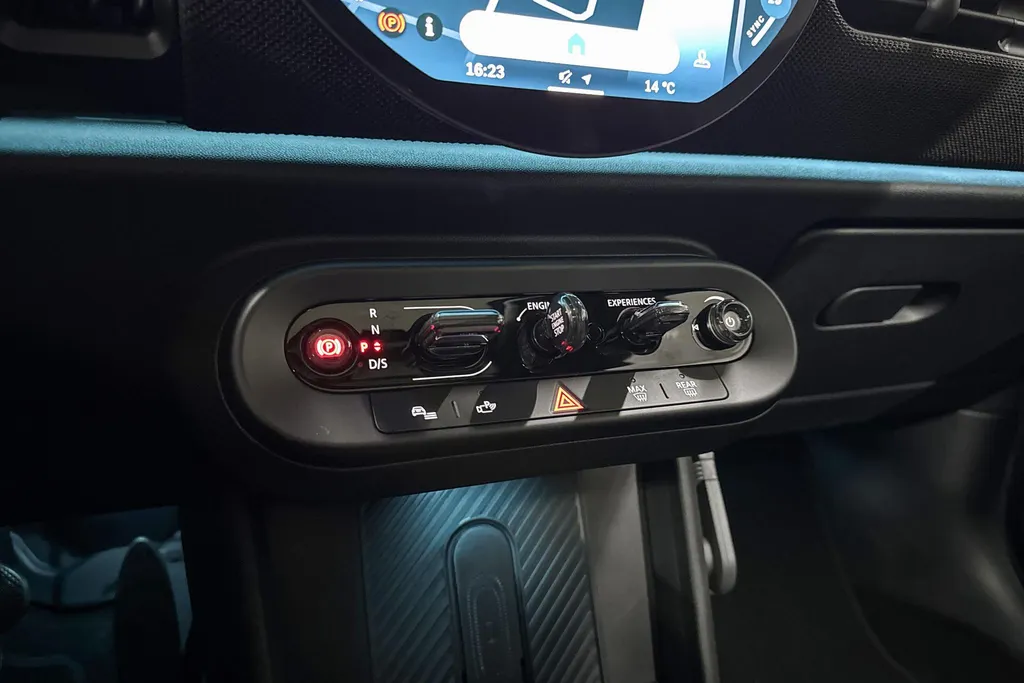 MINI Cooper 3-deurs Cooper C John Cooper Works S