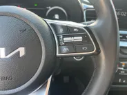 Kia Ceed Sportswagon 1.0 T-GDi DynamicPlusLine | Apple Carplay / Android Auto | Navigatiesysteem | Stoel + Stuurverwarming | Licht + Regensensor | Parkeersensoren Voor + Achter | Camera Achter | Elektrisch Bedienbare Achterklep | Cruise Control | Rijstrooksensor + Correctie