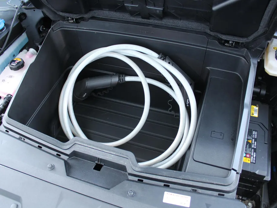 Kia EV6 Plus 77.4 kWh | Stuur-/stoelverwarming + ventilatie | Elektr. stoelverstelling + achterklep | Warmtepomp | 19" LM | Camera | LED |