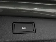 Volkswagen Tiguan 1.5 272pk DSG eHybrid R-Line Edition · Panoramadak · 360 Camera · Wegklapbare Trekhaak · Massage · Dodehoek Detectie · 19'' Inch · Garantie t/m 27-10-2029 of 100.000km