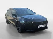 Ford Focus Wagon 1.0 EcoBoost Hybrid ST Line Style | Dealer onderhouden | NL auto | Winter pack | Trekhaak | Navigatie | Apple carplay & Android auto | Parkeersensoren voor en achter | Achteruitrijcamera | Cruise control | Draadloos opladen mobiel | Privacy glas | B