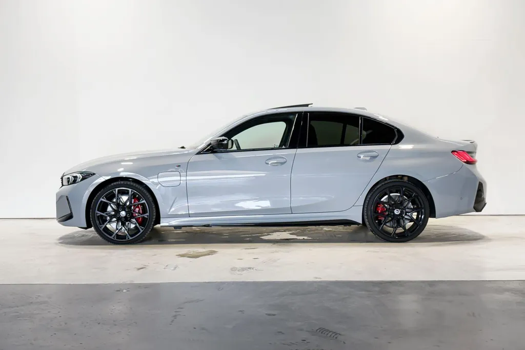 BMW 3 Serie Sedan 330e Innovation Pack M Sportpakket Pro