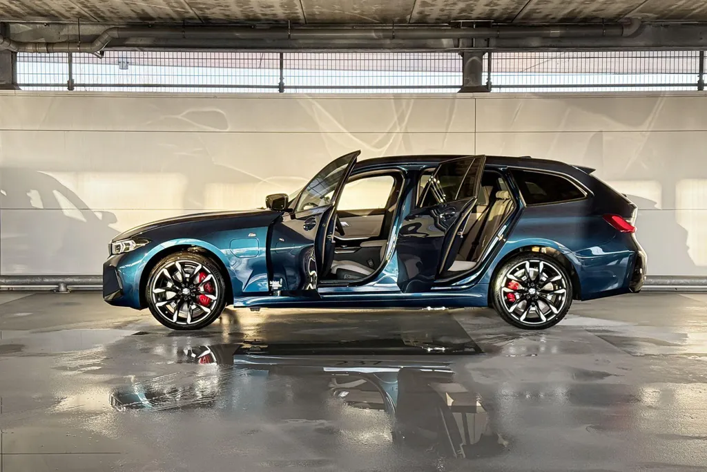 BMW 3 Serie Touring 330e M Sport Edition
