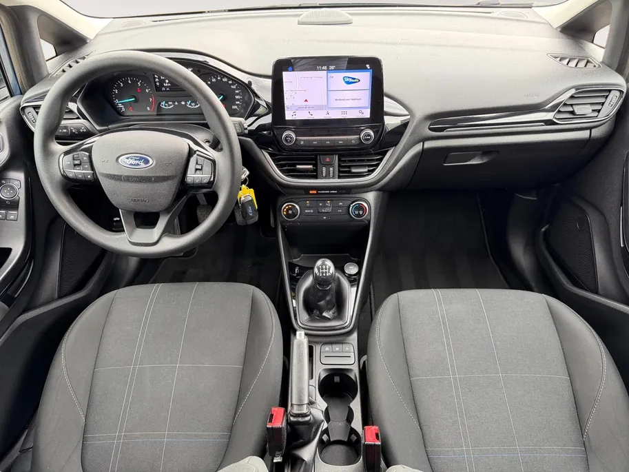 Ford Fiesta 1.1 Trend | Trekhaak | All Season Banden | Parkeersensoren Achter | Navigatie | Cruise Control | Voorruitverwarming | Airco | Apple Carplay & Android Auto | Bovag Garantie
