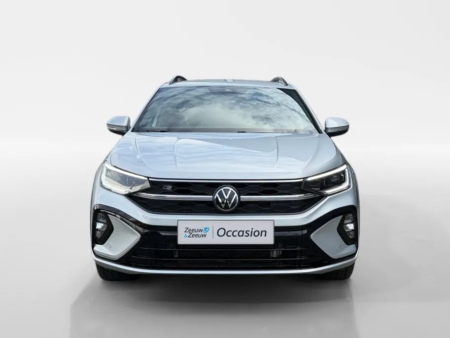 Volkswagen Taigo 115PK TSI R-Line Edition Automaat | Digital Cockpit | Camera | Adaptive Cruise Control | Apple CarPlay/Android Auto | 18' Lichtmetalen Velgen | Climate Control | Armsteun | Parkeersensoren |