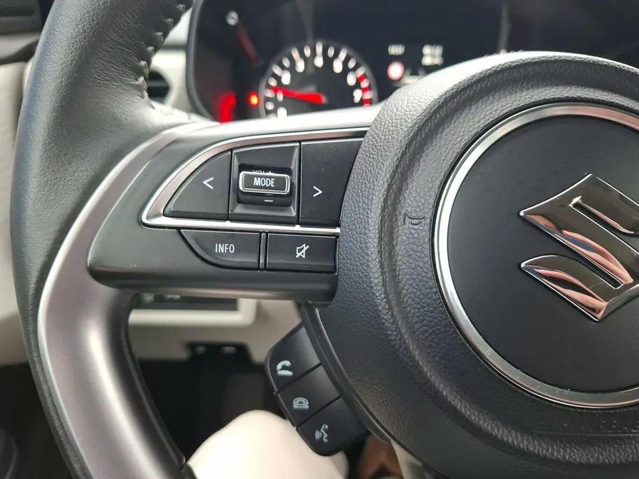Suzuki Swift 1.2 Select Smart Hybrid | All weather banden | Navigatie | Adaptieve cruise control | Garantie tot 2035