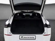 Volkswagen T-Roc 1.5 eTsi 150pk DSG R-Line First Edition · Camera · Apple/Android Car Play · Navigatie · Wegklapbare Trekhaak · Elek. Achterklep · 18'' Inch ·