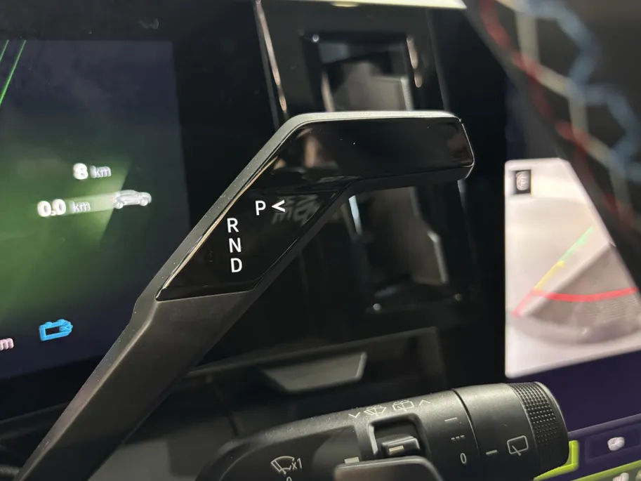 Renault Scénic E-Tech 220PK EV87 Long Range Esprit Alpine Automaat | DEMO | Solarbay Panoramadak | Harman Kardon Audio | Adaptive Cruise Control | Climate Control | 360 Camera | Apple CarPlay/Android Auto | Elektrisch Verstelbare Stoelen | Stoelverwarming |