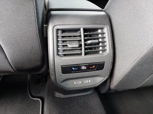 SEAT Leon Sportstourer 1.0 eTSI Style Business Intense NL-auto | rijklaarprijs !!