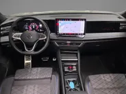Volkswagen Tiguan 1.5eTSI/150PK R-Line · Panoramadak · Trekhaak · 360°Camera + Parkeersensoren · Garantie t/m 06-01-2030 of 100000km.