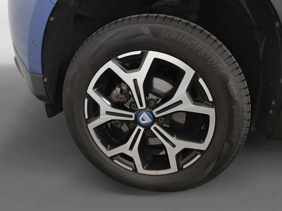 Dacia Duster 1.0 TCe Bi-Fuel Serie Limitee 15th Anniversary NAVI AIRCO CAMERA PARKEERSENSOREN CRUISE CONTROLE LM VELGEN HOGE INSTAP  ZEER MOOIE AUTO OP LPG 12 MAANDEN GARANTIE