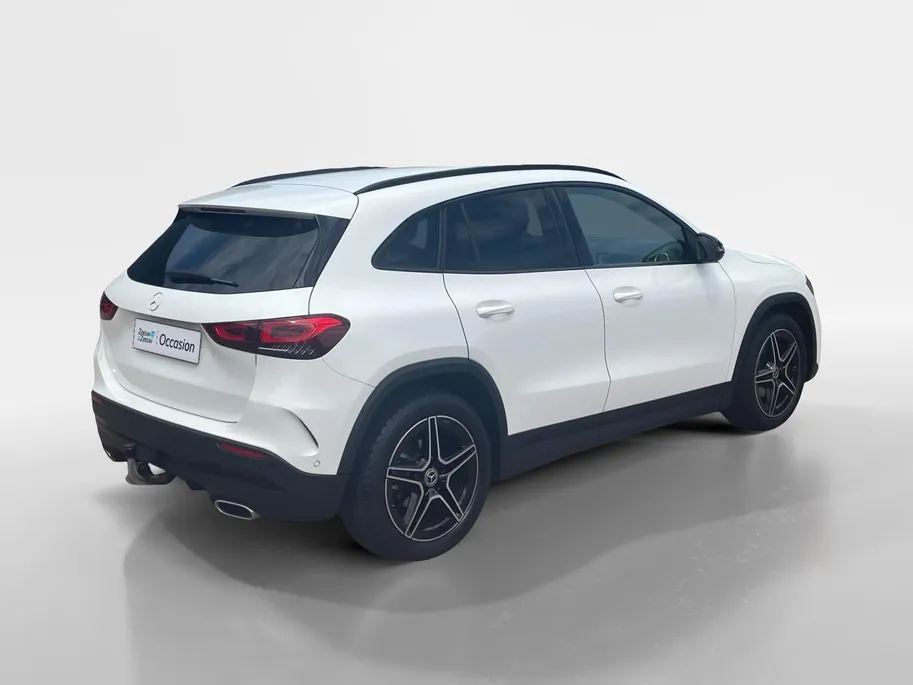 Mercedes-Benz GLA 180 Business Solution AMG *Automaat*Navi+Camera*Trekhaak*Stoelverwarming*Elekt. Achterklep.*1ste Eigenaar!