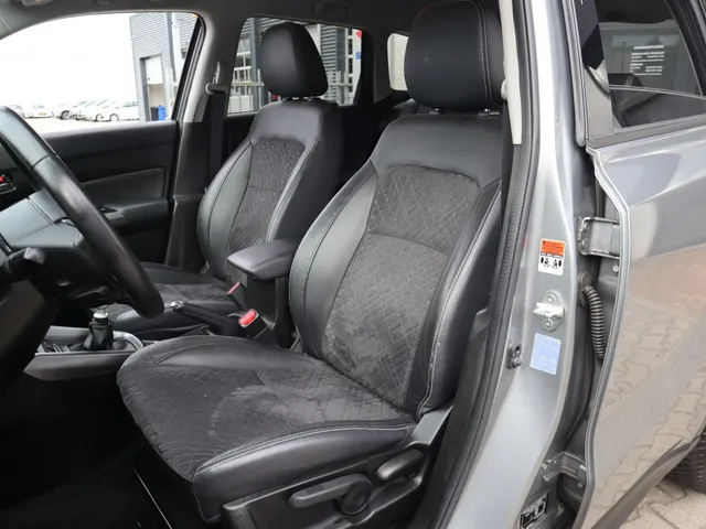 Suzuki Vitara 1.4 BoosterJet Style Hybrid AdaptiveCruise | Leder | Carplay