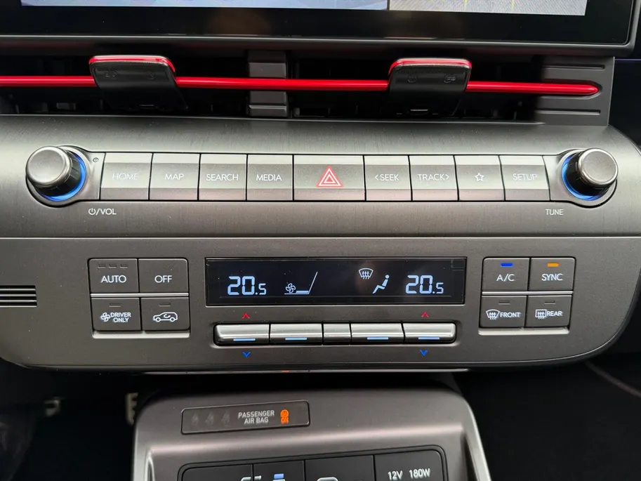 Hyundai Kona 1.6 GDI HEV N Line Sky | Schuif-/kantel dak | 360 camera | Apple Carplay/ Android Auto | Stoelverwarming voor & achter | Stoelventilatie |  Navigatie | Zeer nette auto!!!
