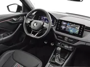 Škoda Kamiq Monte Carlo 1.0 TSI 85kW/115PK SUV 6 versn. handgeschakeld | Metallic Lak | Winter pakket | 17'' Lichtmetalen Velgen | DEMO Deal!