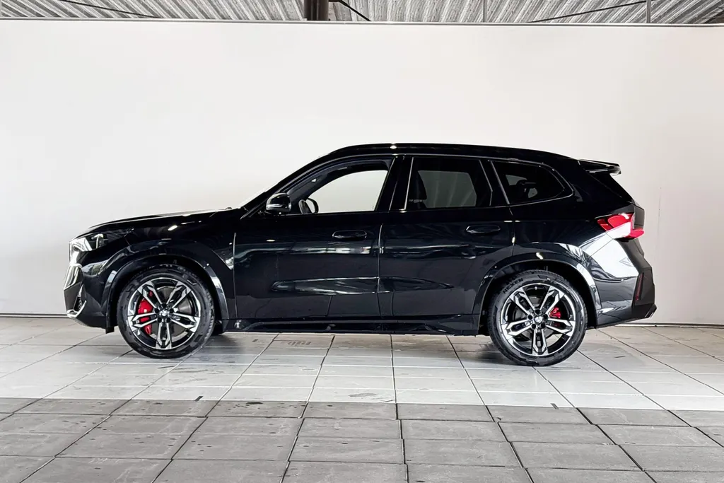 BMW iX1 eDrive20 M Sport Edition Premium Pack