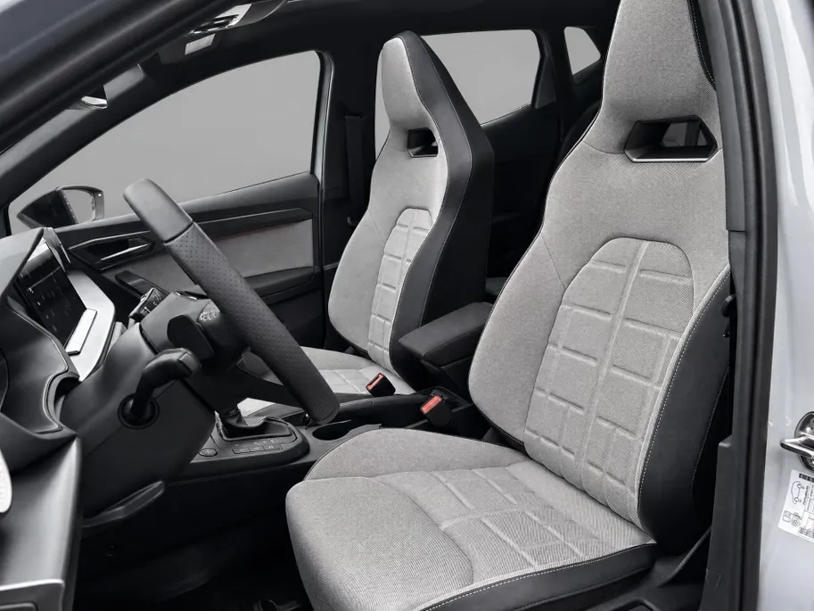 SEAT Ibiza FR Business Connect 1.0 TSI 85kW / 115pk Hatchback | Panorama dak | 18'' inch Velgen | Seat Audio