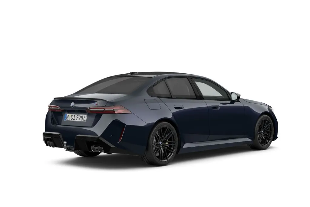 BMW M5 Sedan M5