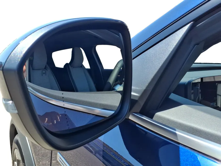 Mitsubishi Eclipse Cross Business Edition 87 kWh Apple Carplay/Android Auto , electronic climate controle , navigatiesysteem , stof/kunstlederen bekleding , voorstoelen verwarmd , warmtepomp.