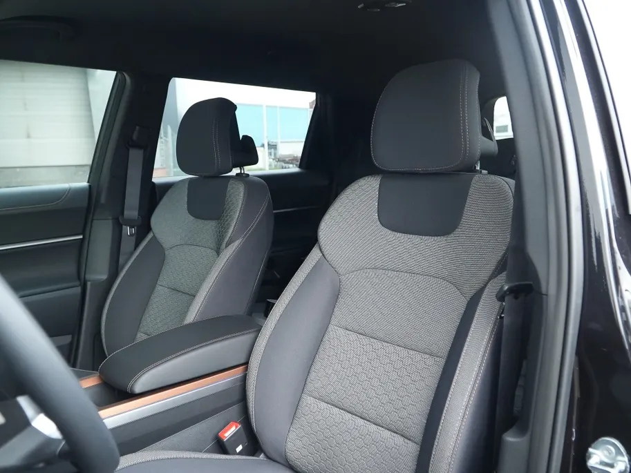 KGM Torres EVX Platinum | Warmtepomp | Leder | carplay | Navi | Camera