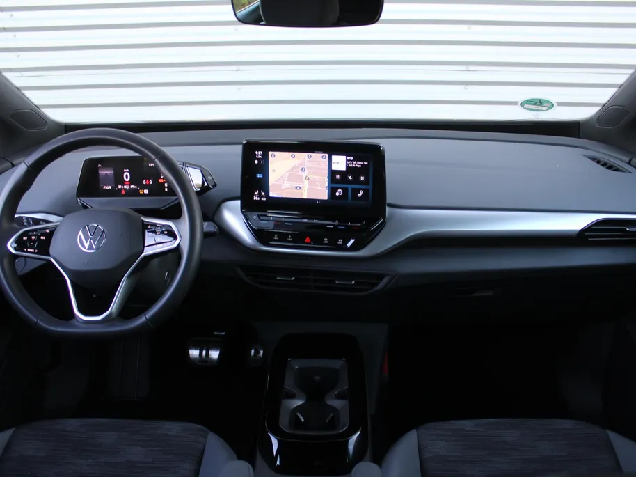 Volkswagen ID.4 Pure 52 kWh | Stuur- / Stoel- / Voorruit Verwarming | Clima | 19' LM | Cruise adapt. | PDC | Navi |