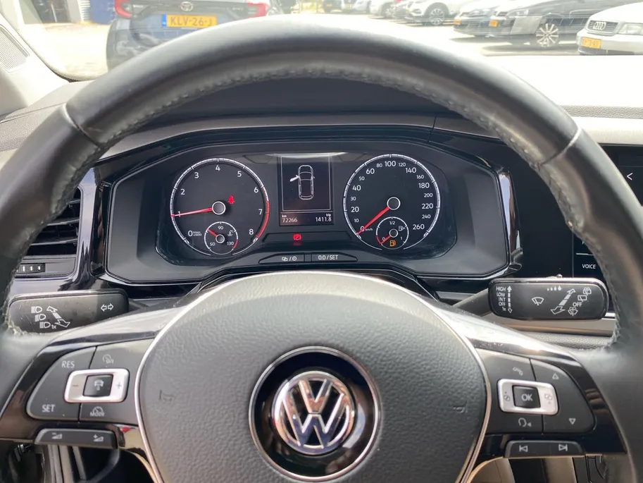 Volkswagen Polo 1.0 TSI Comfortline NL auto | Apple CarPlay / Android-Auto | Adapt. Cruise control | airco | etc.