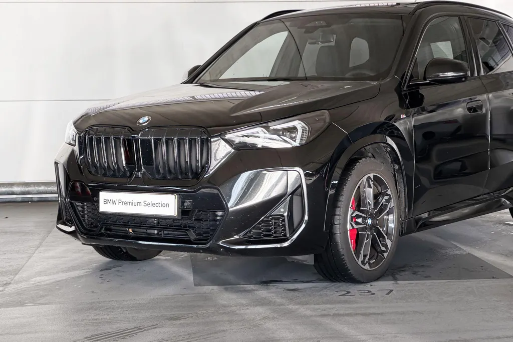 BMW X1 xDrive23i
