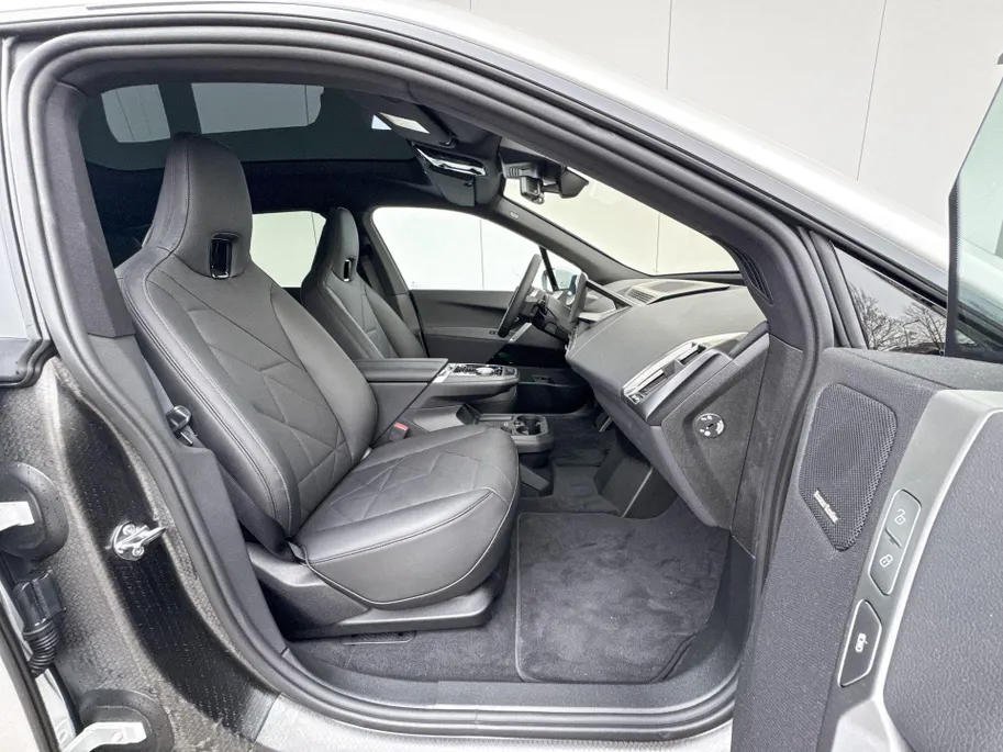 BMW iX xDrive40 High Executive
