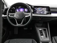 Volkswagen Golf 1.0 eTSI 110pk DSG Life Business · Camera · Keyless · Dodehoeksensor · Apple/Android Car Play · Clima · Navigatie · Garantie t/m 12-10-2026 of 60.000km