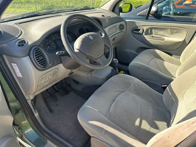 Renault Scénic 1.6-16V Expression | AIRCO | DEALER ONDERHOUDEN | APK 25-4-27 | DB-RIEM VERVANGEN IN 2023