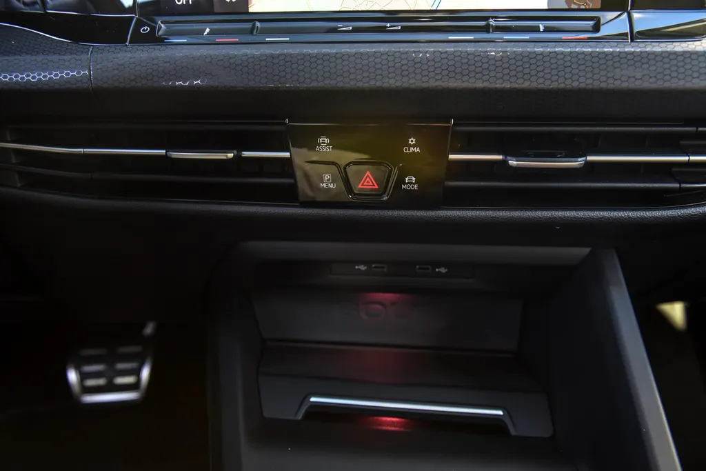 Volkswagen Golf 2.0 TSI GTI