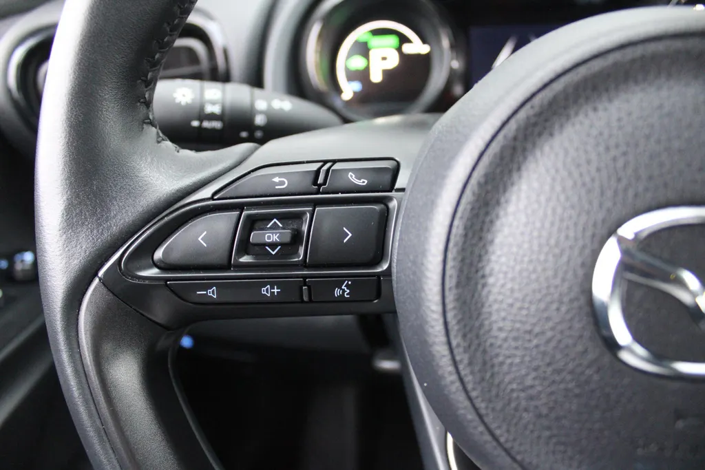 Mazda 2 Hybrid 1.5 Agile | Airco | Cruise | Stoelverwarming | 15' LM | Comfort & Safety pakket |