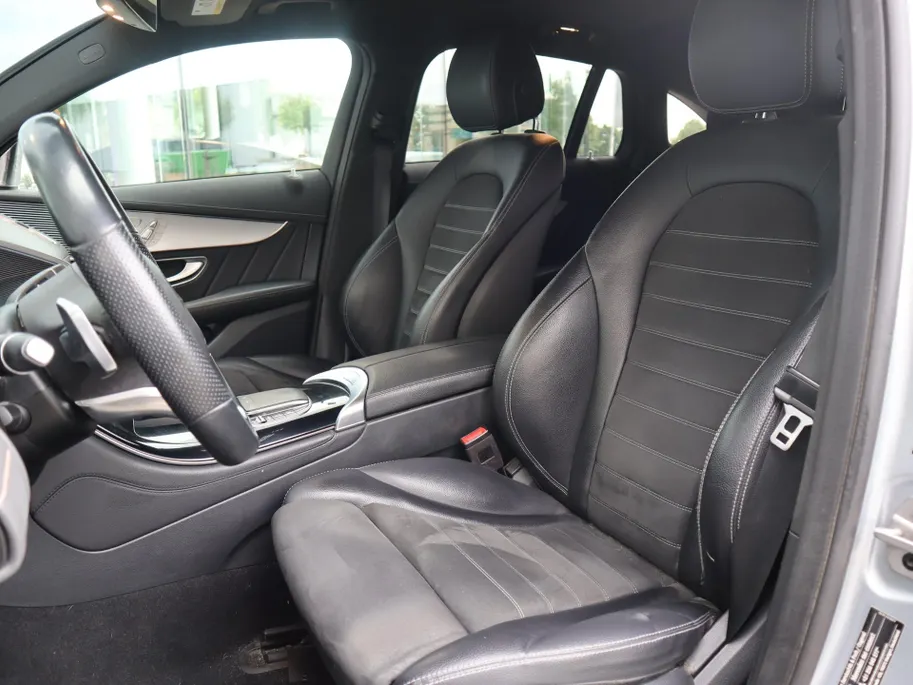 Mercedes-Benz EQC 400 4MATIC Business Solution AMG 80 kWh l 360 camera l Panoramadak l Keyless entry
