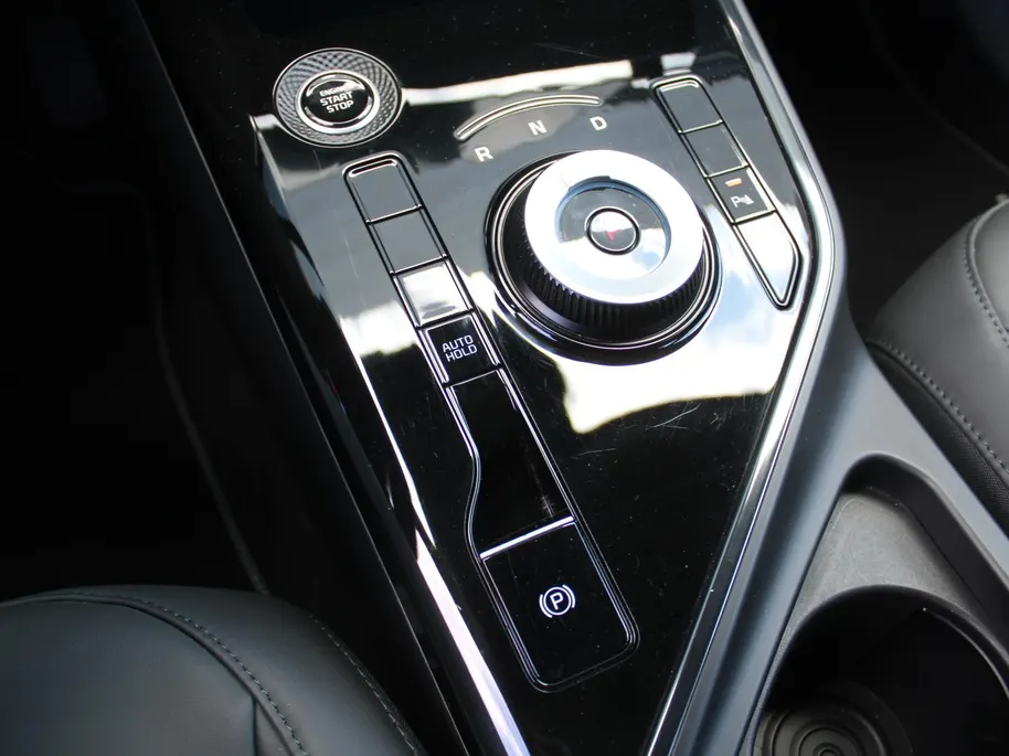 Kia Niro 1.6 GDi Hybrid DynamicLine | Camera | Clima | Cruise | Navi | 16" LM | Keyless | Apple Carplay/Android Auto |