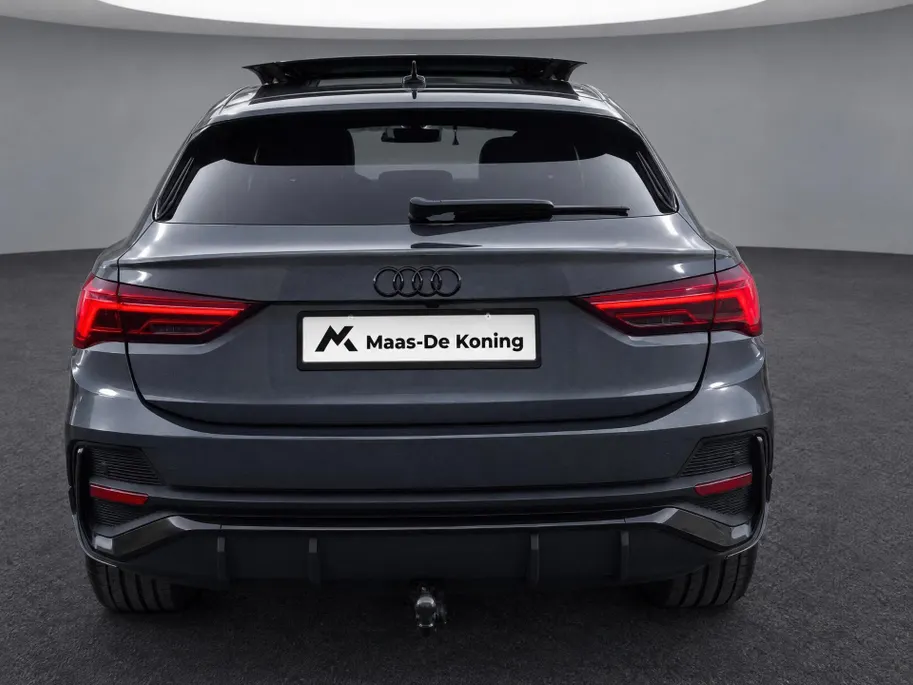 Audi Q3 Sportback 45 TFSIe 180kW/245PK S Line · Panoramadak · Trekhaak · Camera · Stoelverwarming · Apple/Android Car Play · Adaptive Cruise Control ·  Drive select ·