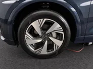 Audi Q6 e-tron S edition 83 kWh 252 PK · Adaptieve luchtvering · Glazen panoramadak · Trekhaak elek. wegklapbaar