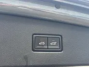 Volkswagen Tiguan 2.0 TSI 4Motion Highline | Trekhaak | Adapt. Cruise Control | Stoelverwarming | Climate Control | Parkeersensoren |