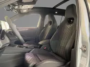 Volkswagen Tiguan R-Line Edition 1.5 eHybrid 204 PK 6 versn. DSG · Black Style Pakket · Panoramaschuif-kanteldak · Trekhaak inklapbaar, met elektrische ontgrendeling, incl. aanhangermanoeuvreerhulp Trailer Assist · Prijs is inclusief inruilpremie ·
