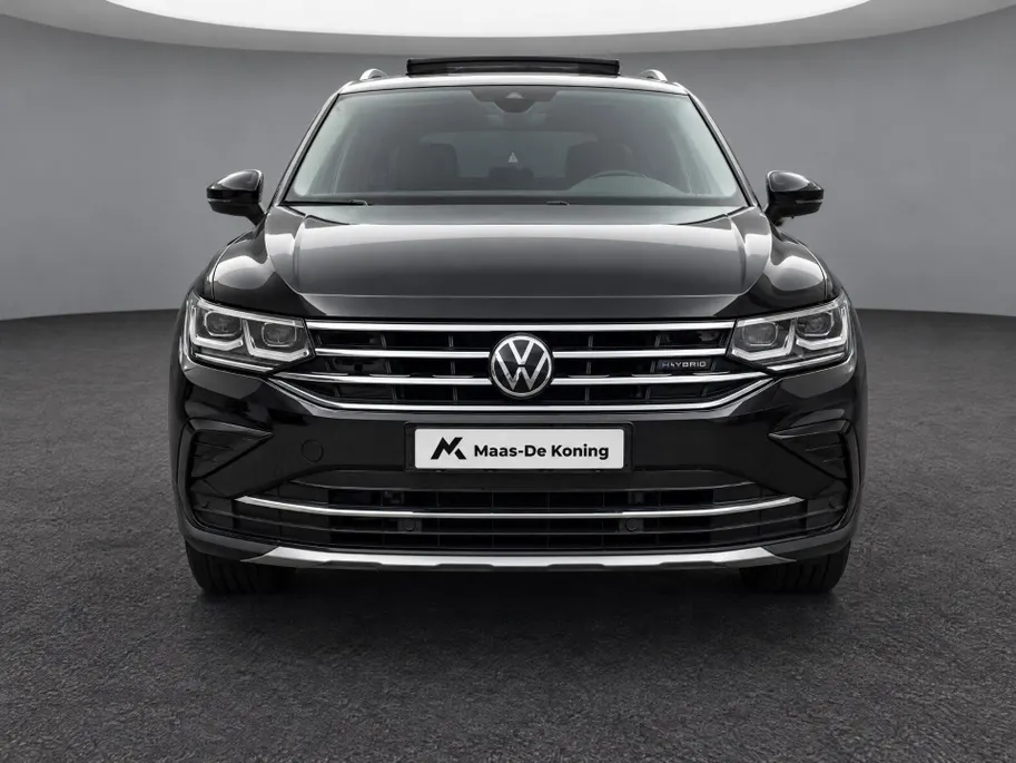 Volkswagen Tiguan 1.4 TSI eHybrid 245pk DSG Elegance · SOH 93,1% · Panoramadak · Camera · Parkeerassistent · Matrix LED · Keyless · Elek. Achterklep ·