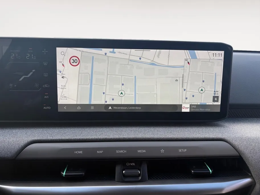 Kia EV4 Plus 81.4 kWh | Achteruitrijcamera | Stoel/stuurverwarming | Apple carplay / Android auto |