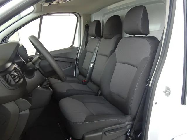 Renault Trafic 2.0 dCi 150PK T30 L2H1Comf | LM Velgen | Sidebars