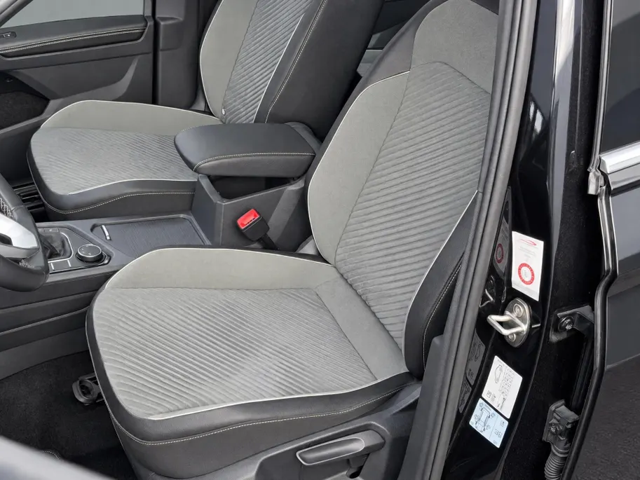 SEAT Tarraco Seat 1.4 TSI e-Hybrid 245pk Xperience Business Intense · Camera · Wegklapbare Trekhaak · Apple/Andorid Car Play · Elek. Achterklep · 20'' Inch ·