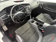 Kia cee'd 1.6 GT | 204PK! | Stoelverwarming | Cruise control | Clima