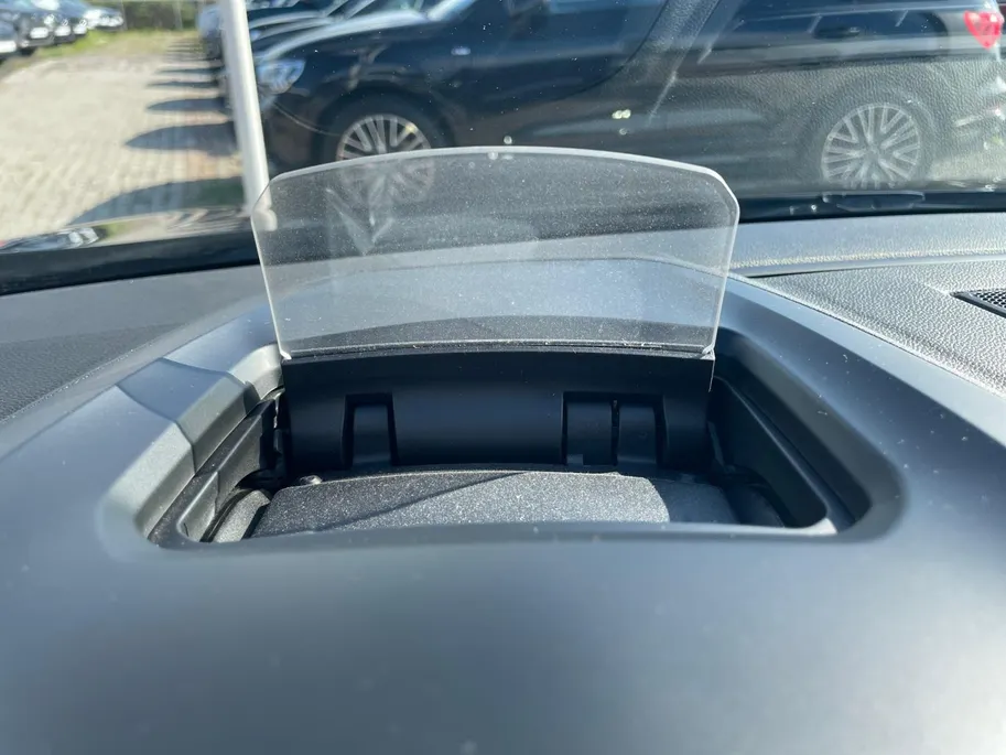 Renault Megane E-Tech Estate 1.6 Plug-In Hybrid 160 R.S. Line *Automaat*Navi+Camera*Climate Control*Adapt.Cruise Control*Stoelverwarming*HUD*Sportstoelen*Zeer complete auto!