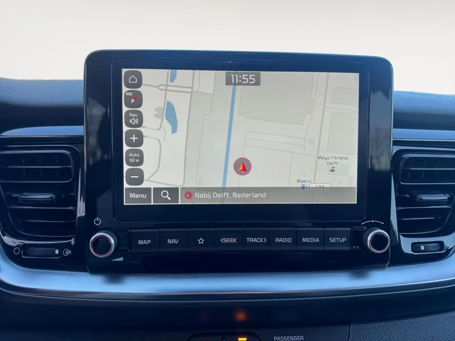 Kia Stonic DynamicLine Automaat | Navi | Clima | Camera | Cruise Control | LM Velgen | Apple Carplay | Android Auto