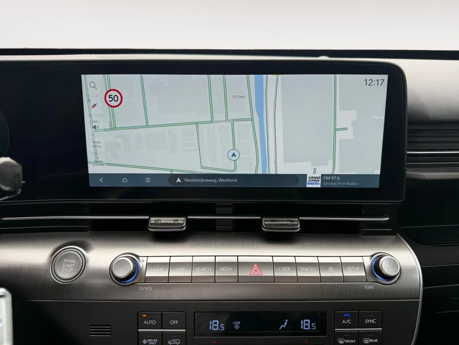Hyundai Kona 1.6 GDI HEV Comfort Smart | Stuur-/ Stoelverwarming | Navigatie | Achteruitrijcamera | Parkeersensoren voor en achter | Apple Carplay/ Android Auto | dodehoek detectie |