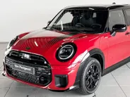 MINI Cooper 5-deurs 1.5 Cooper C John Cooper Works M