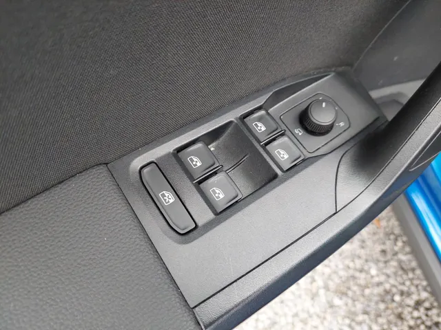 SEAT Arona 1.0 EcoTSI FR Business Connect PDC V+A | rijklaarprijs !!