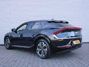 Kia EV6 Plus 77.4 kWh | Stuur-/stoelverwarming + ventilatie | Elektr. stoelverstelling + achterklep | Leer | Warmtepomp | 19' LM | Camera | LED |
